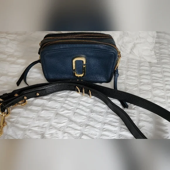 Like New Marc Jacobs Calfskin Softshot 21 Crossbody Bag Navy - Picture 9 of 10
